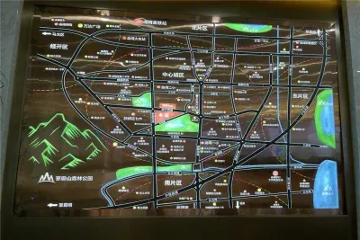 亚龙广场楼盘图片2