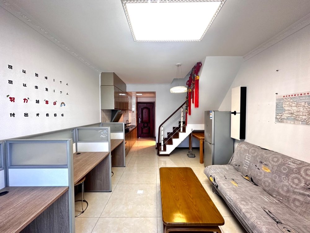 ICC汉阳国际公寓2室1厅2卫朝南豪装出租2