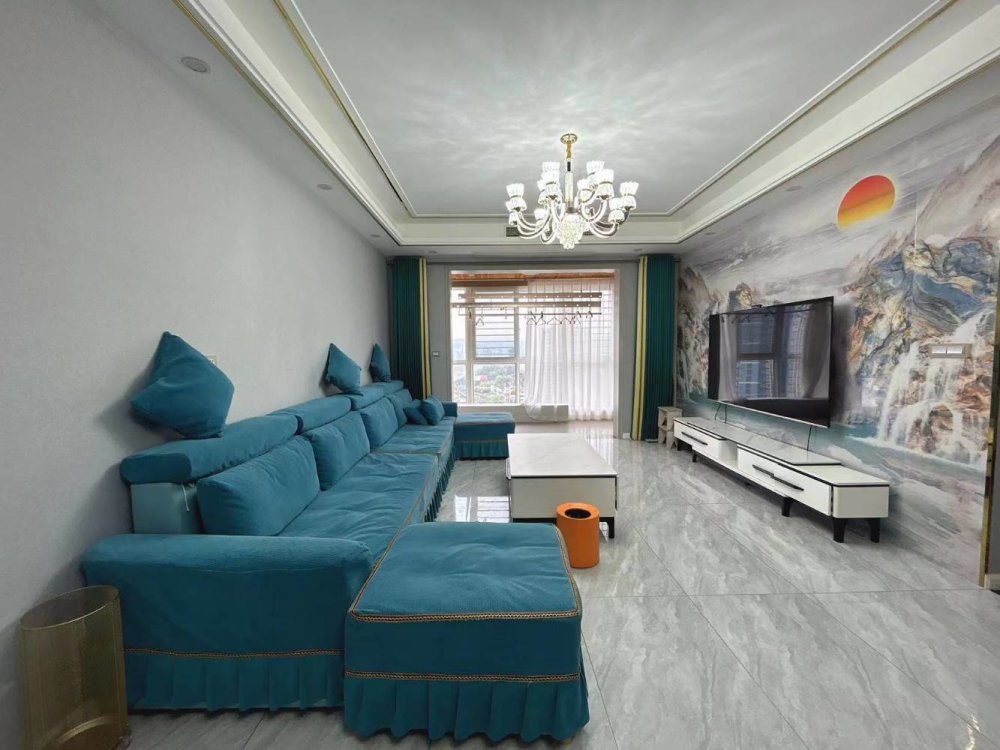 汉城国际,138平精装3室出租，全新装修，家具家电齐全，欢迎致电了解1