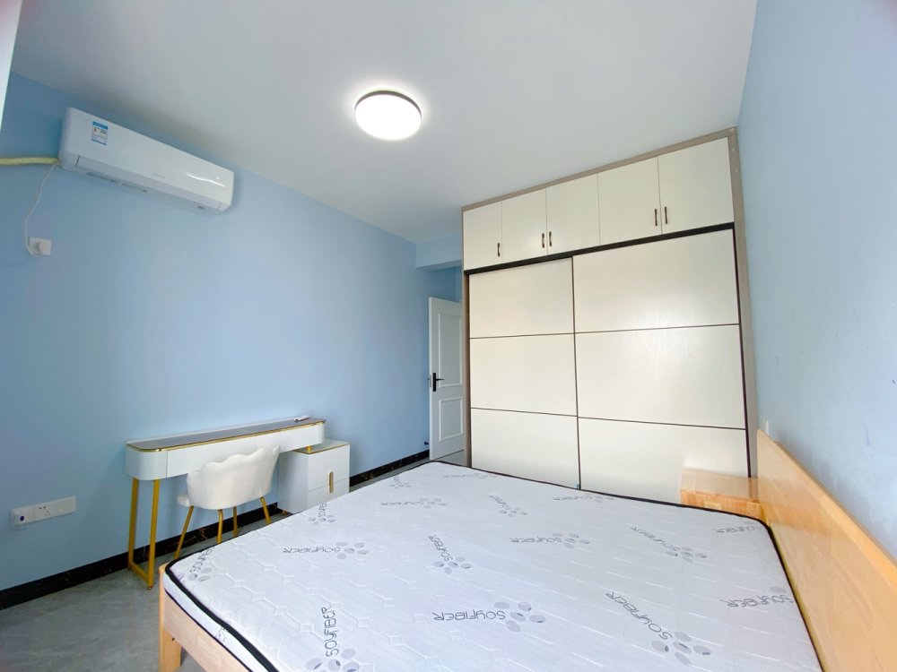 中海国际社区锦园,中海国际社区 温馨两房 客厅有投影柜机空调 两个房间一样大13