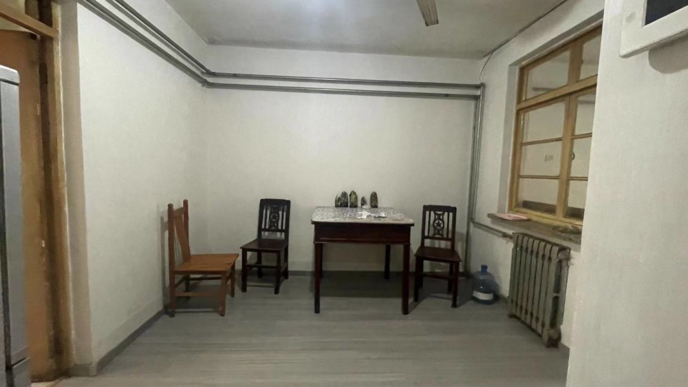琵琶山，二楼，两室一厅，家具家电齐全，850一月，空调有钥匙-针织小区租房