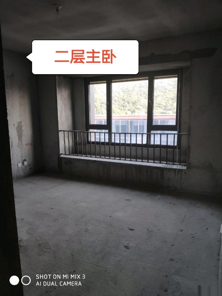 连云区连云毛坯5室3厅2卫二手房出售10