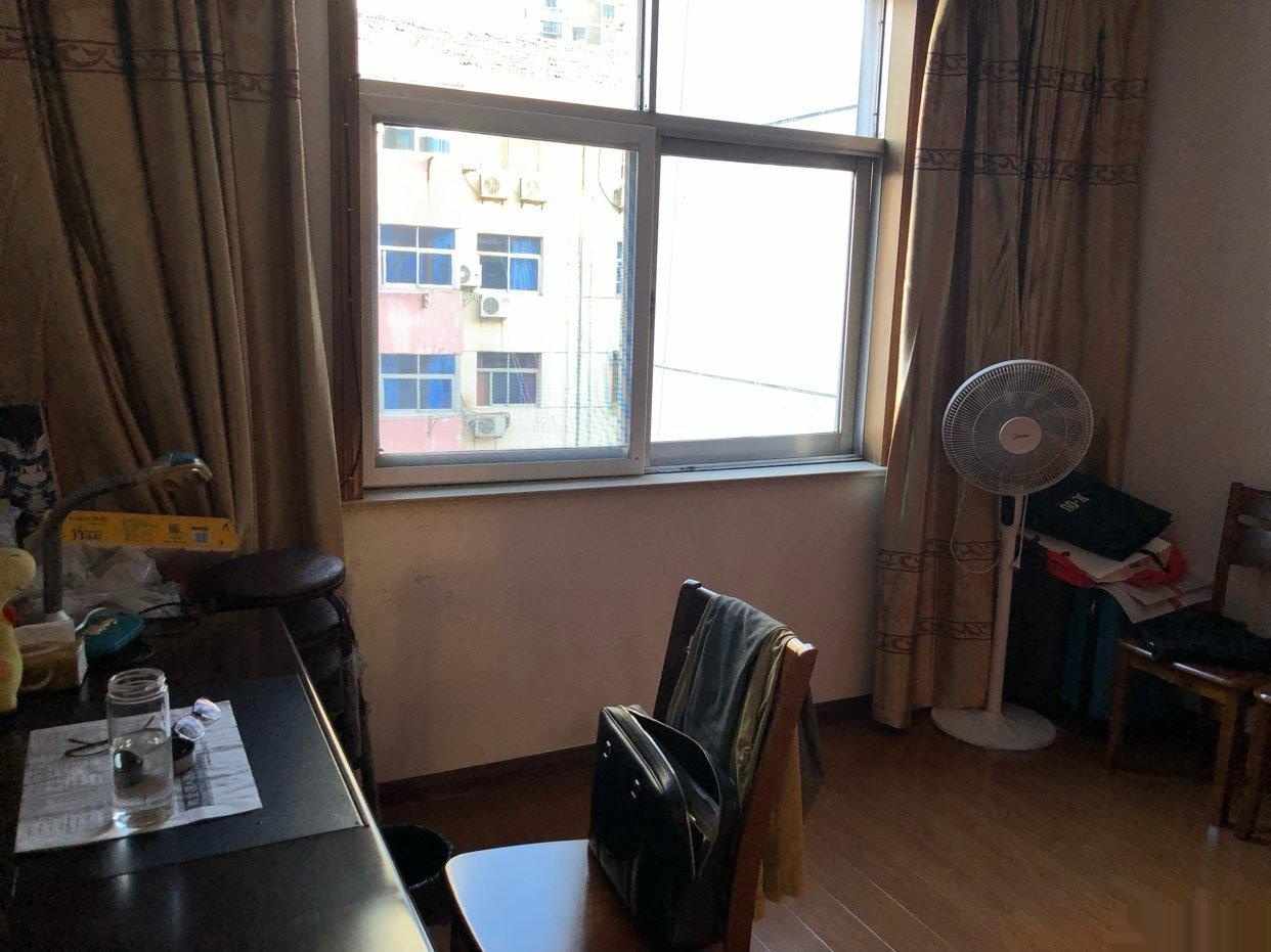 荷香盛世附近精装3房，提包入住，翔宇初中学籍-翔宇初中二手房价