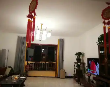 安旺花园4室2厅2卫朝东豪装