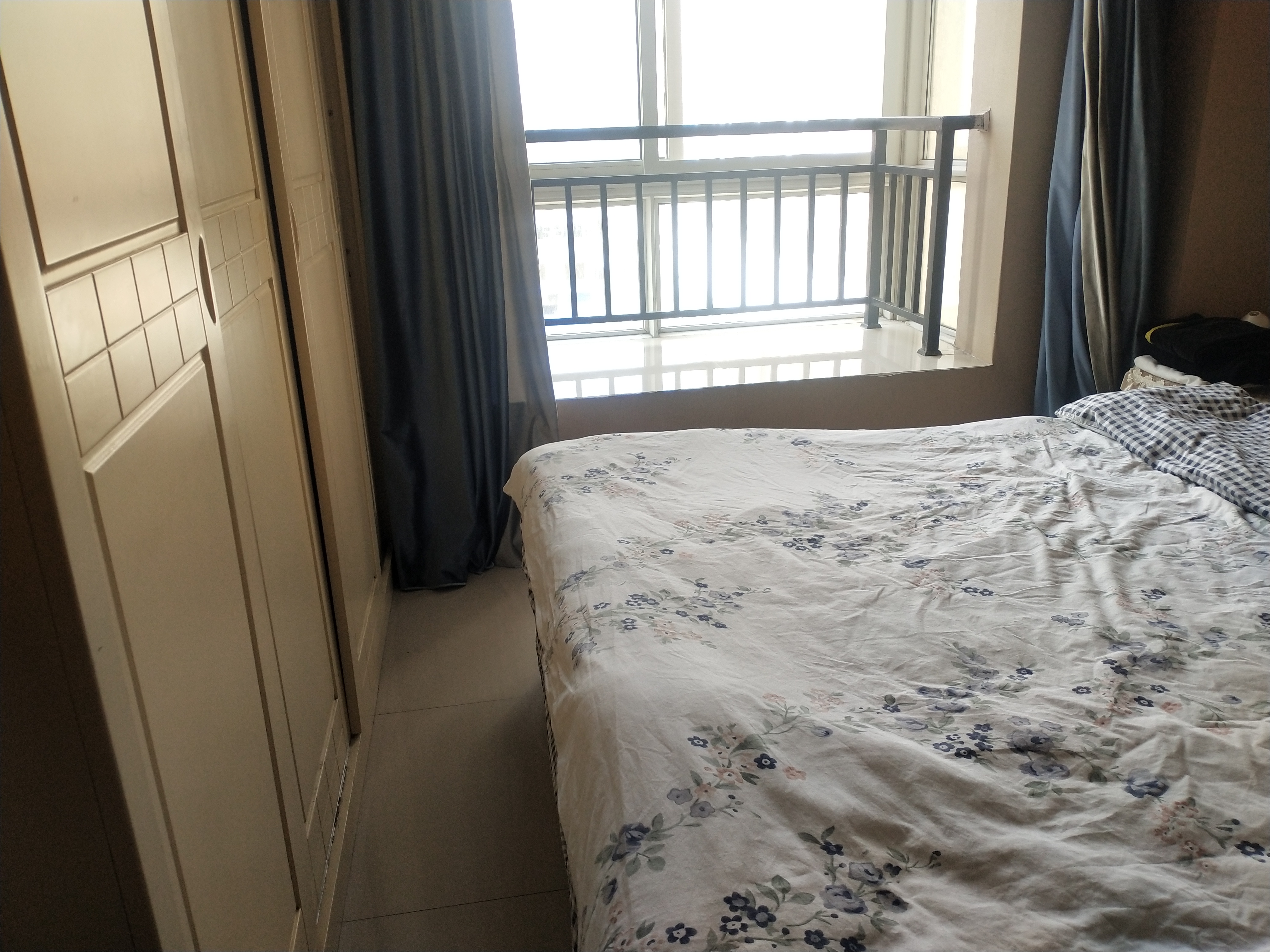 彩泉公馆,朝南 两室两厅 出租中9