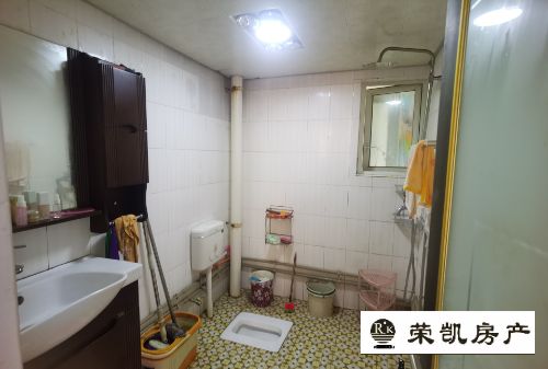 物华东苑小区,物华东苑 100.0平米 38.0万7