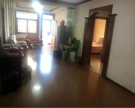 中华西路3室2厅1卫朝南北精装