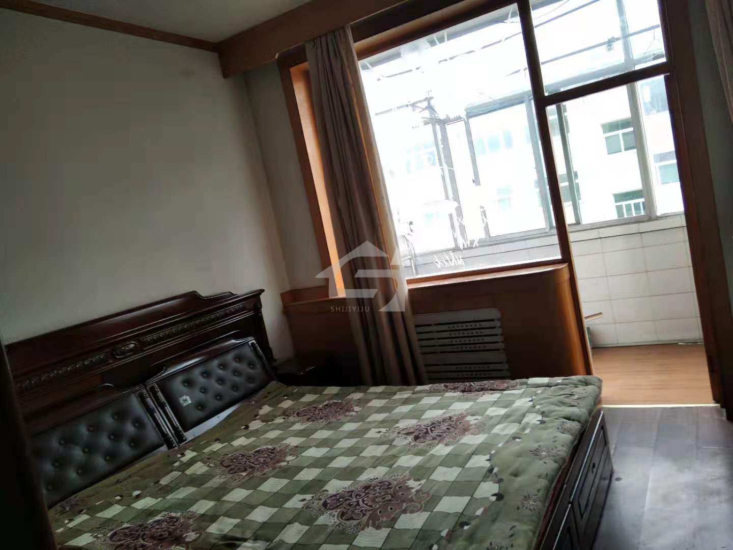 华阳小区3室2厅1卫朝南普通出租2