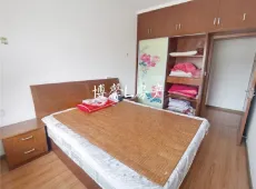 东兴区|平安路4室2厅2卫出售