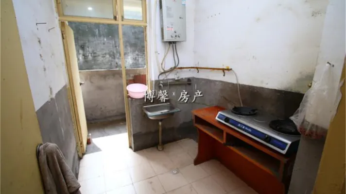 低调的奢华，南精装，桐梓小区四期
