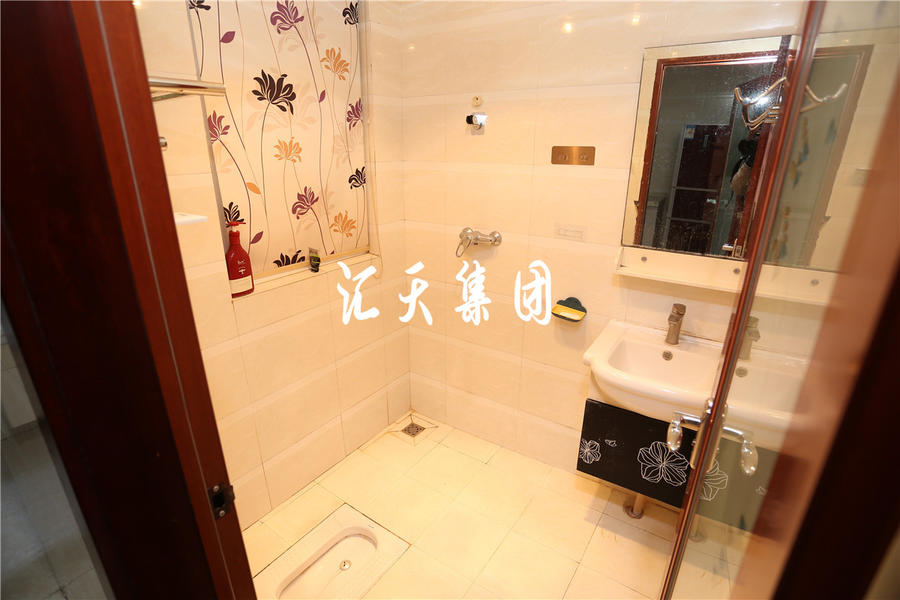 世纪滨江一期,精致2室2厅1卫1阳台，小户型，大生活5