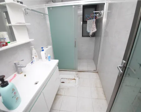 邦泰天誉3室2厅2卫朝南精装