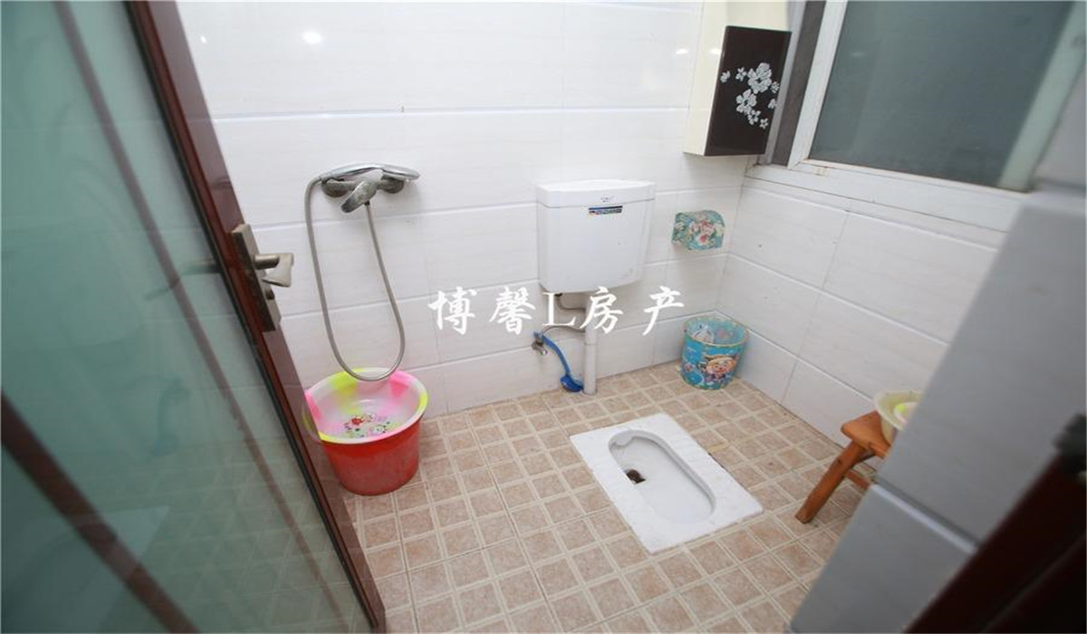 南亚风情,南亚风情 普通带家具家电 房东诚心出售2