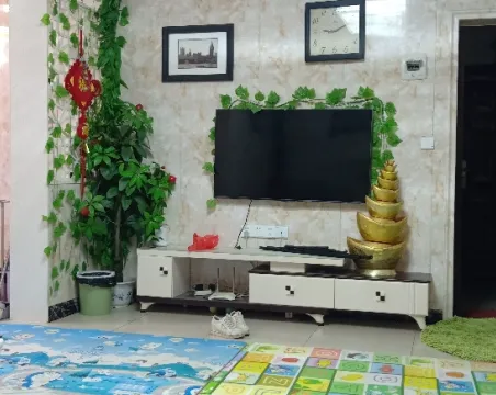 名泉小区2室2厅1卫朝南精装