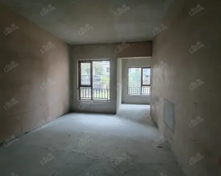 中铁逸都国际F区3室2厅2卫朝东南毛坯