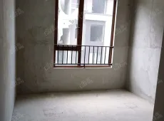 观山湖区|中铁阅山湖D区5室3厅4卫出售