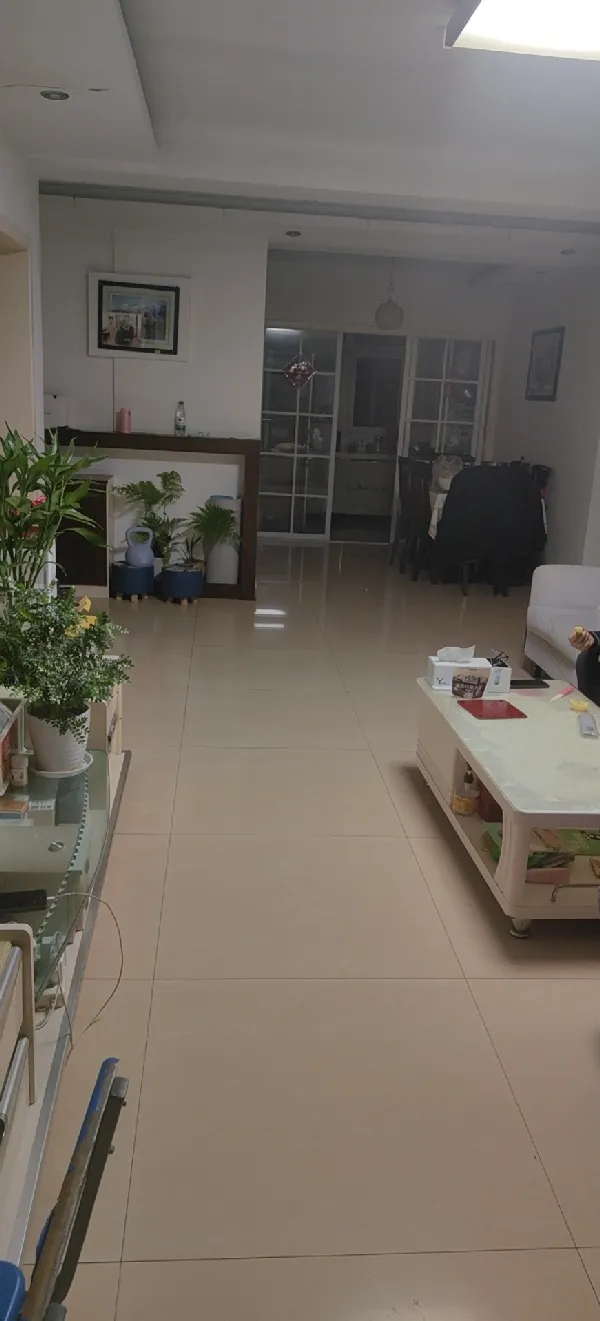 得月苑 西区多层黄金楼层三房两厅两卫