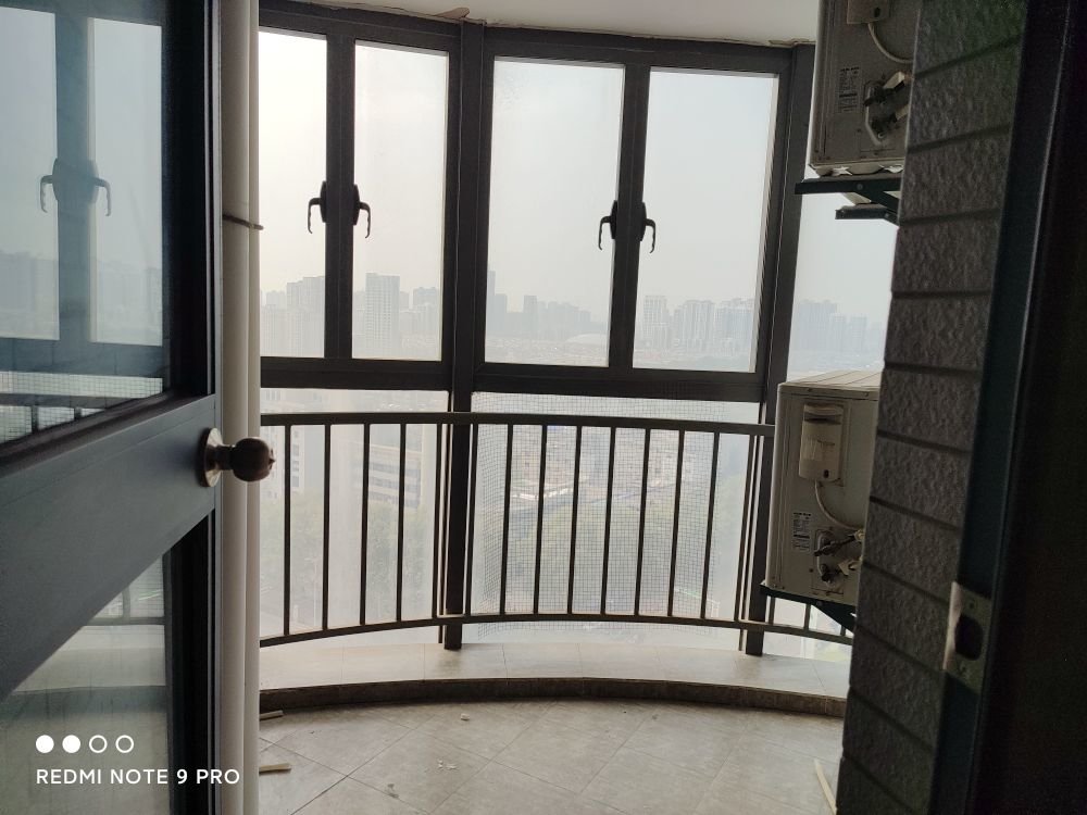 上东锦城,高楼层视野好 矿一中本部 大两房 商圈成熟 双卫生间！！！7