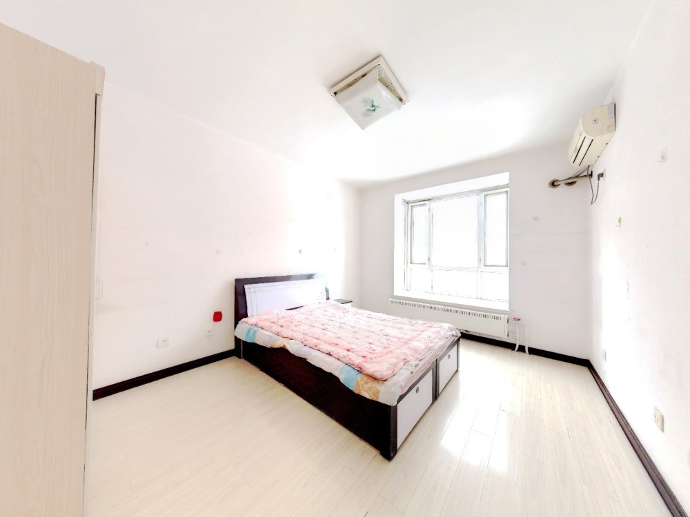 郑东新区CBD毛坯3室2厅0卫二手房出售3