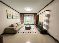 龙马潭|鑫苑小区3室2厅2卫出售