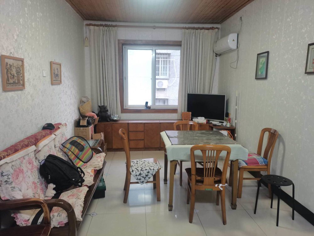 紧邻安庆一中的高琦四中本部 曾居住过  学子的房子 随赠一层-司下坡二手房价