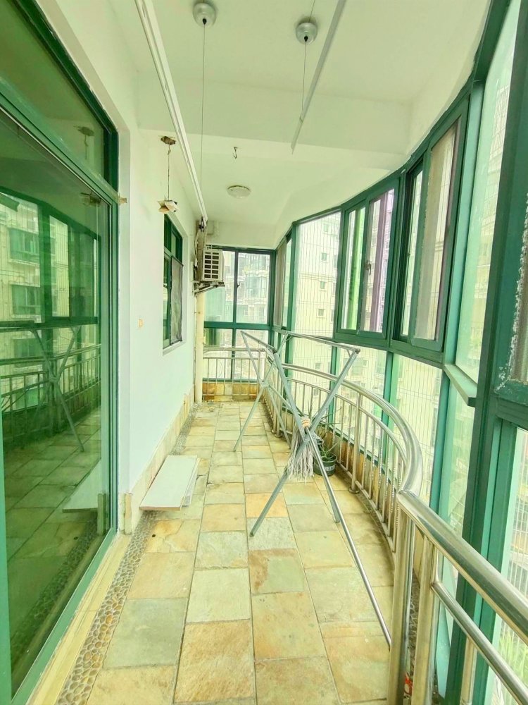 现代花园一期,房东急售可谈 龙昆南耀江花园 星华海德豪庭旁大型小区通透3房9