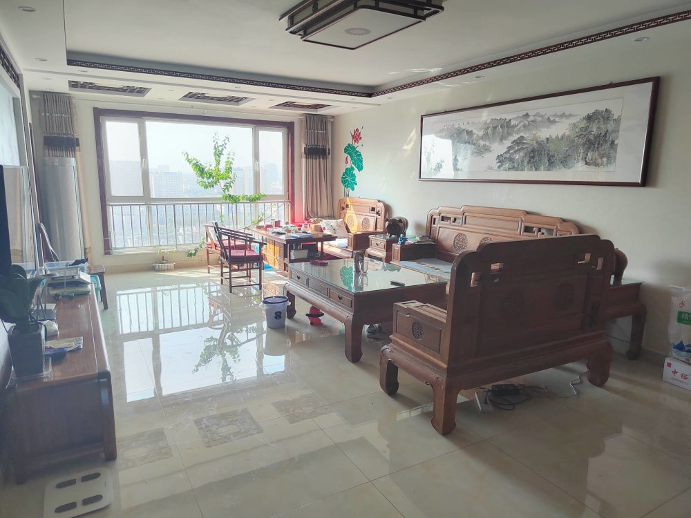 昆仑园,昆仑园 对面电梯好楼层全天无遮挡 带车位储藏室 配合贷款1