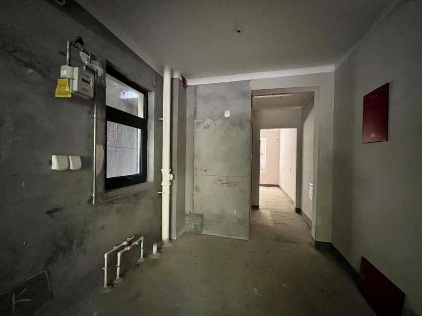 保利林语溪,112平花园洋房 带地下室两间 低价急售 有钥匙 随时看房9