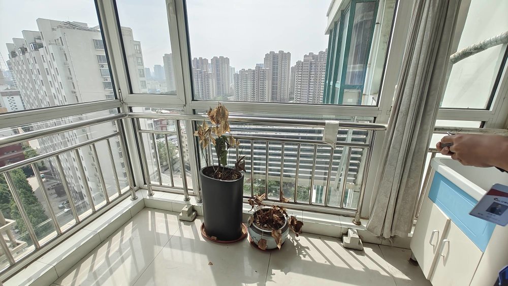 济宁公路新苑,急售亿丰附近超高性价比，电梯3室单价6千加3个阳台好楼层11