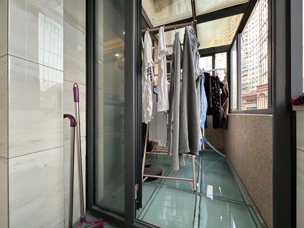 中奥名雅居,体育中心 商圈成熟 有电梯 产权清晰 双卫生间 房龄新8