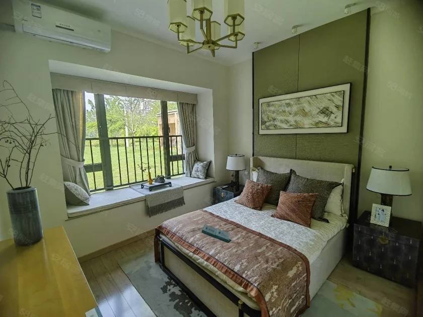 雅居乐大  34万一口价精装2室带家具，拎包入住-雅居乐国际花园二手房价