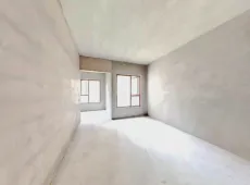 中铁逸都国际F区3室2厅2卫出售