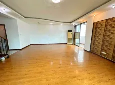南明|中天广场4室2厅2卫出售