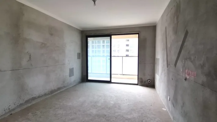 绿城玫瑰园3室2厅南北通透户型满五  可贷款
