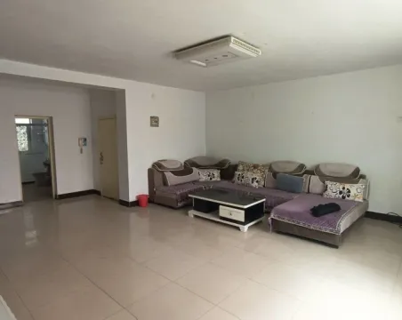 柳江东苑3室2厅1卫朝南北普通