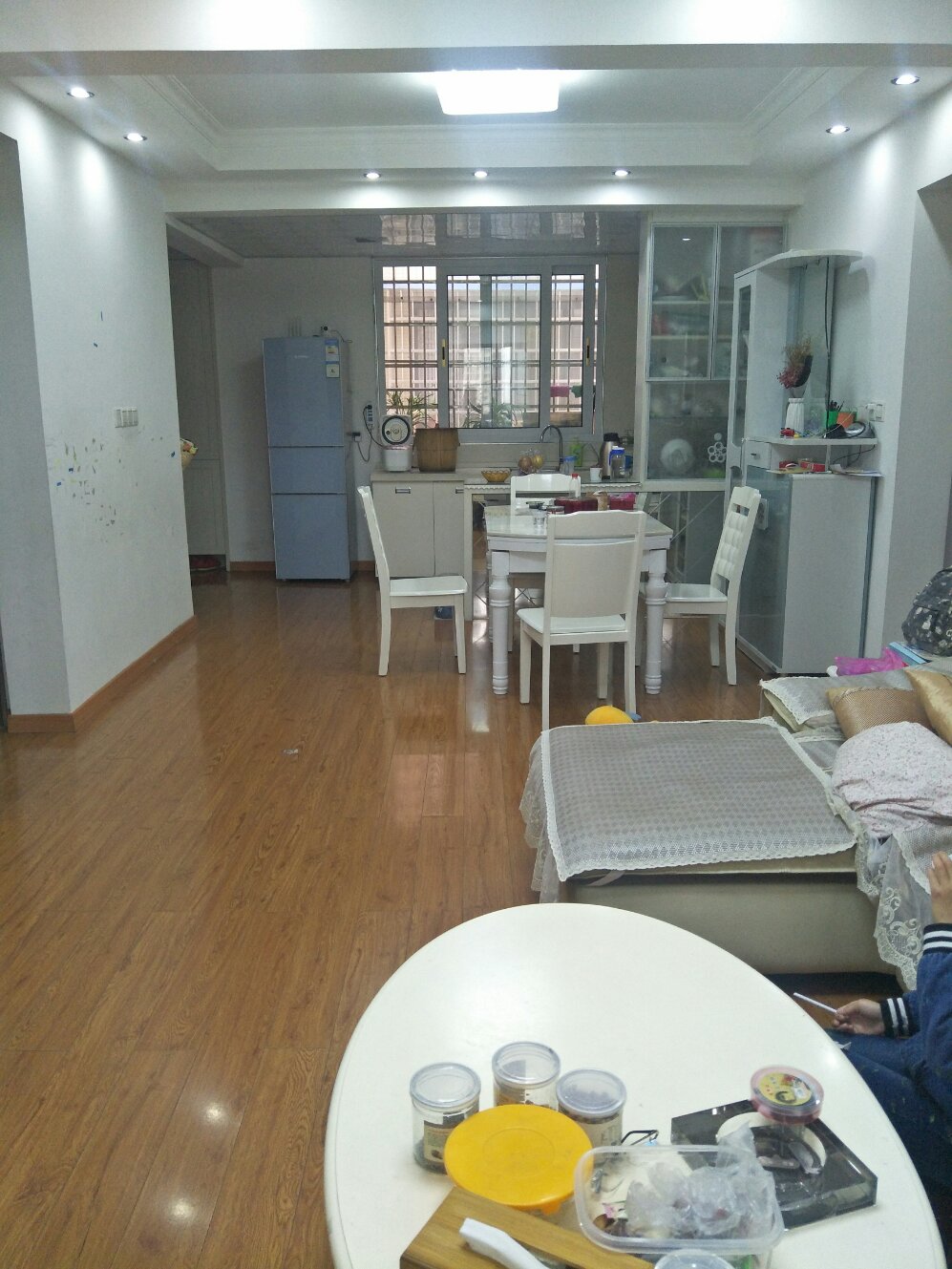 财富广场,财富广场精装修，家具家电齐全，拎包入住6