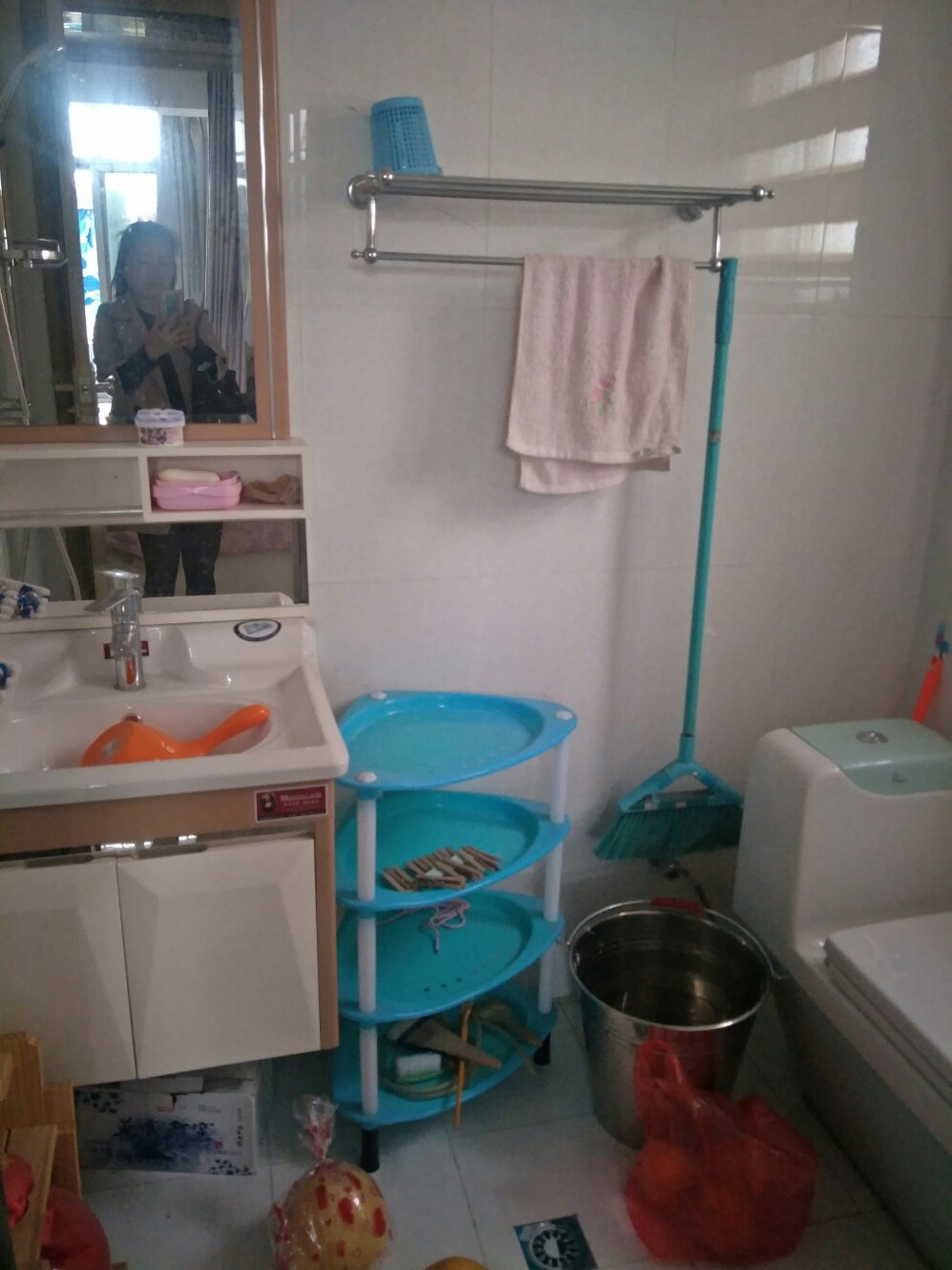 财富广场,财富广场精装修，家具家电齐全，拎包入住8