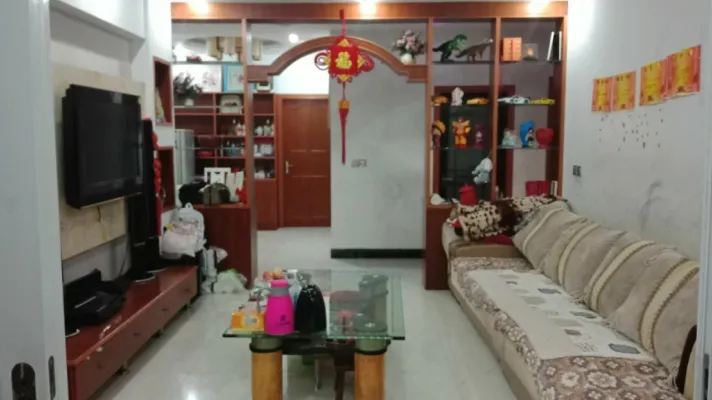 伟业公园路--精装修，拎包入住