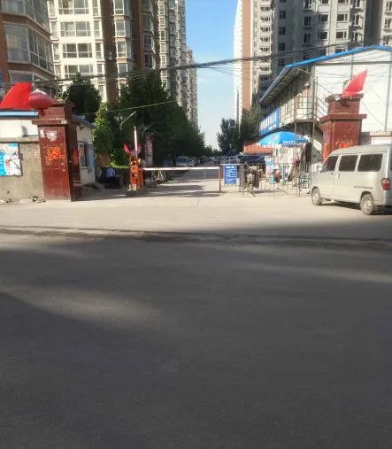 浦东理想城-小店区经济技术开发区小店汾东路与昌盛街交叉口向西100米