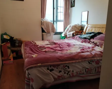 中天花园桃花园3室2厅1卫朝东南普通