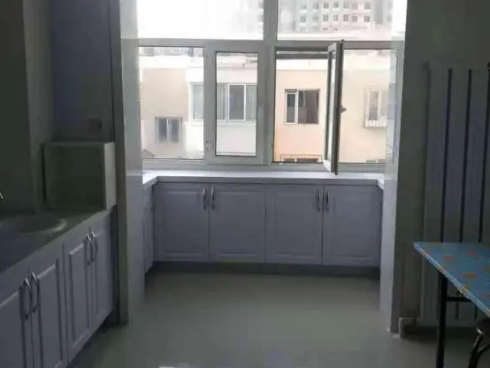 光辉一区2室1厅1卫朝undefined普通房源图片