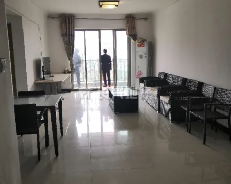 威斯登堡4室2厅2卫朝东精装