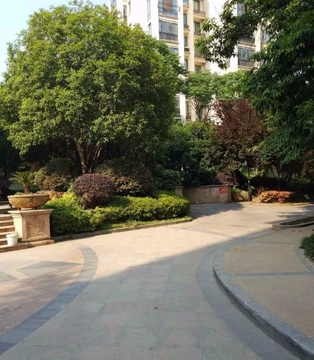 银河湾花园小区图片4