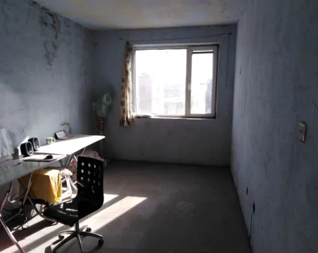 殊景天成住宅小区2室2厅1卫朝南北毛坯