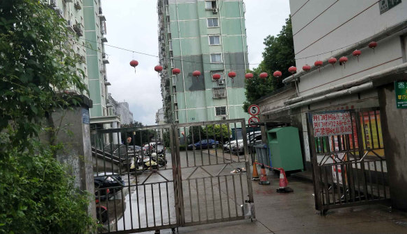 荷南苑小区图片