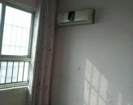 太行山公寓2室2厅1卫精装