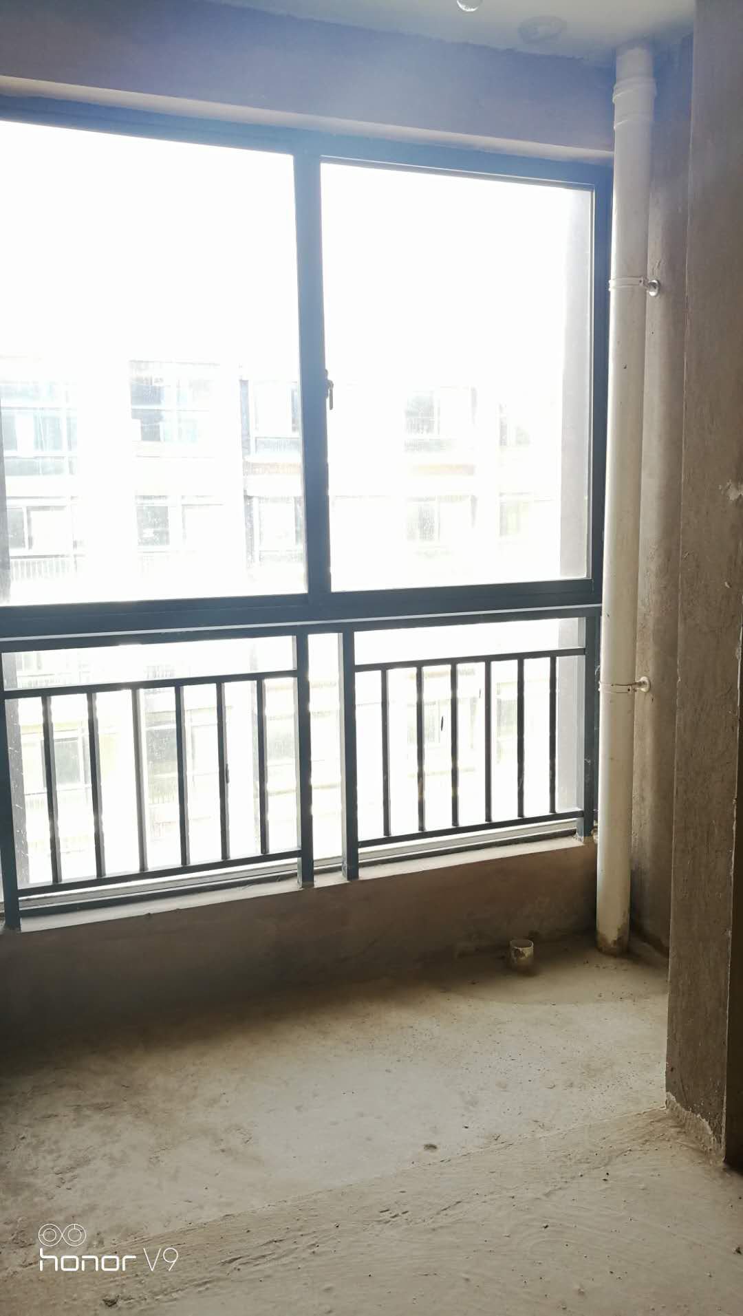 麒麟区东片区毛坯4室2厅2卫二手房出售7