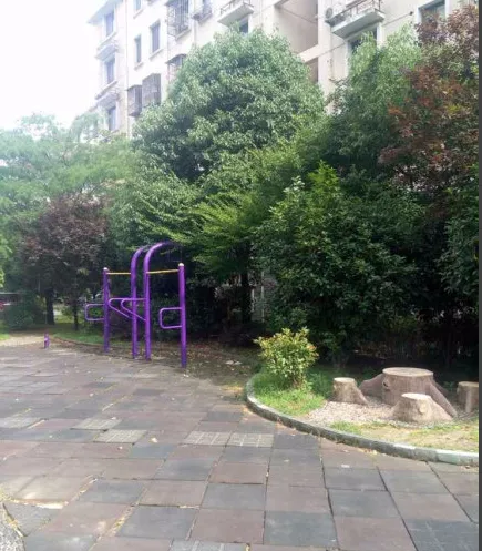 河滨花园小区图片10