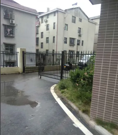 爱丁堡住宅小区-荷塘区红旗南路红旗南路198号