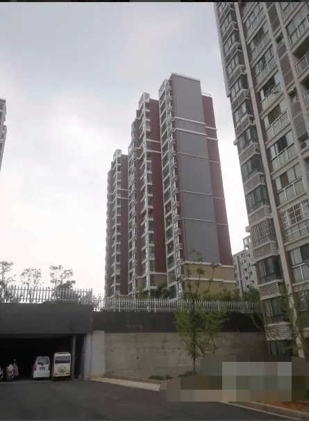 华山山庄小区图片5
